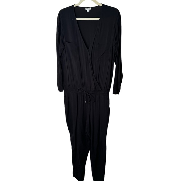Splendid Long Sleeve Open Neck Black Jumpsuit with Synched Waist Size Large - Picture 3 of 8
